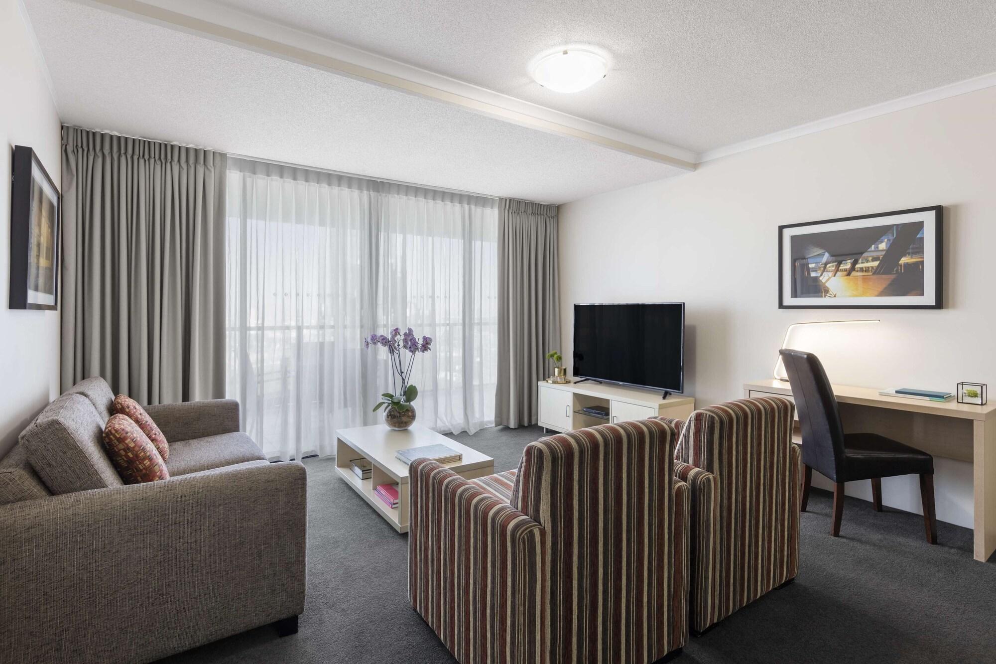 Oaks River Aparthotel